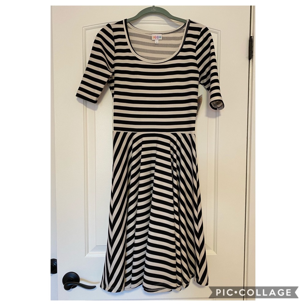 NWT Small Lularoe Nicole dress